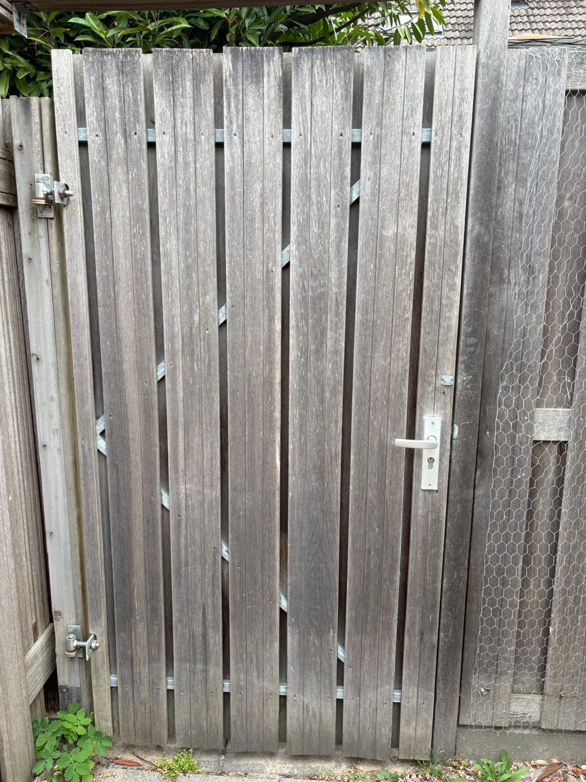 Hardhouten poortdeur met stalen frame, Ophalen, Minder dan 3 meter, Hout, 1 tot 2 meter