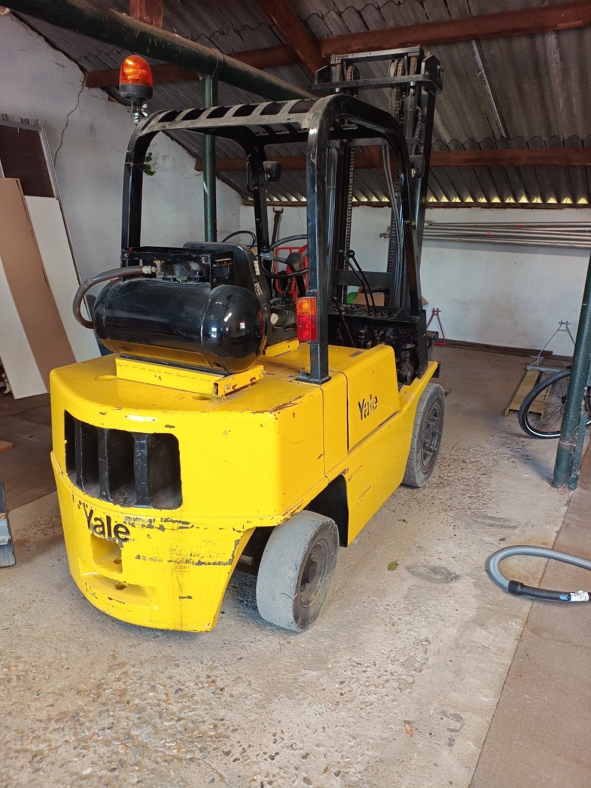 Tekoop Yale heftruck, Ophalen