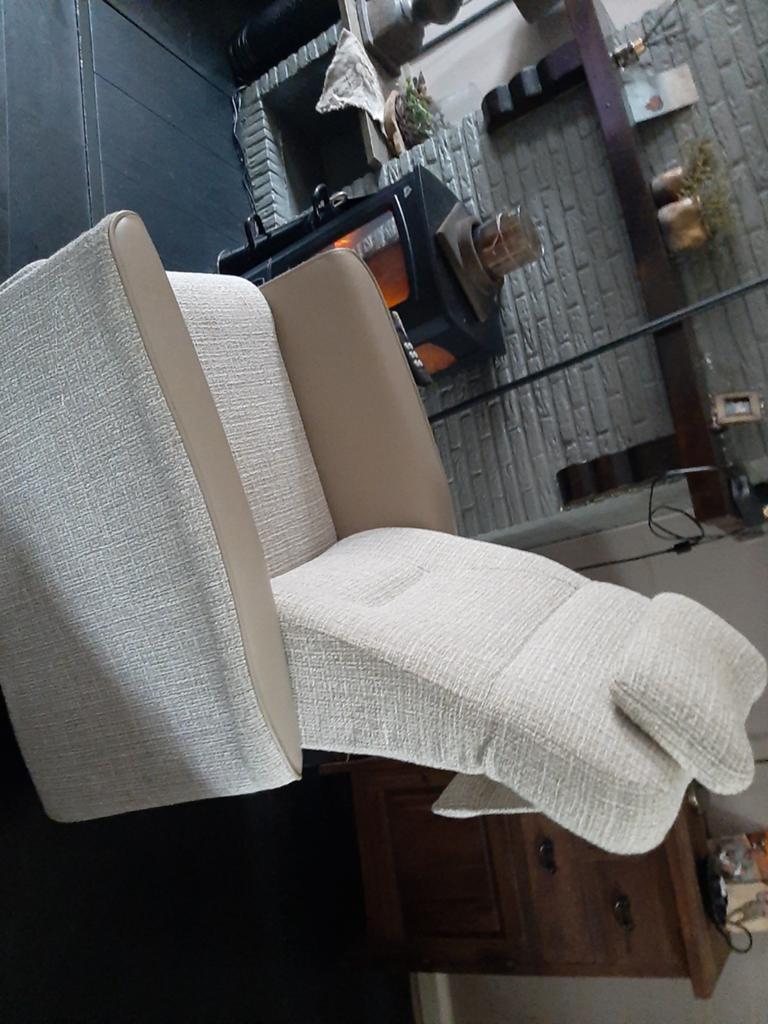 Verstelbare relax  electrische standen stoel fauteuil, Gebruikt, Eenpersoons, 75 tot 100 cm, Ophalen of Verzenden