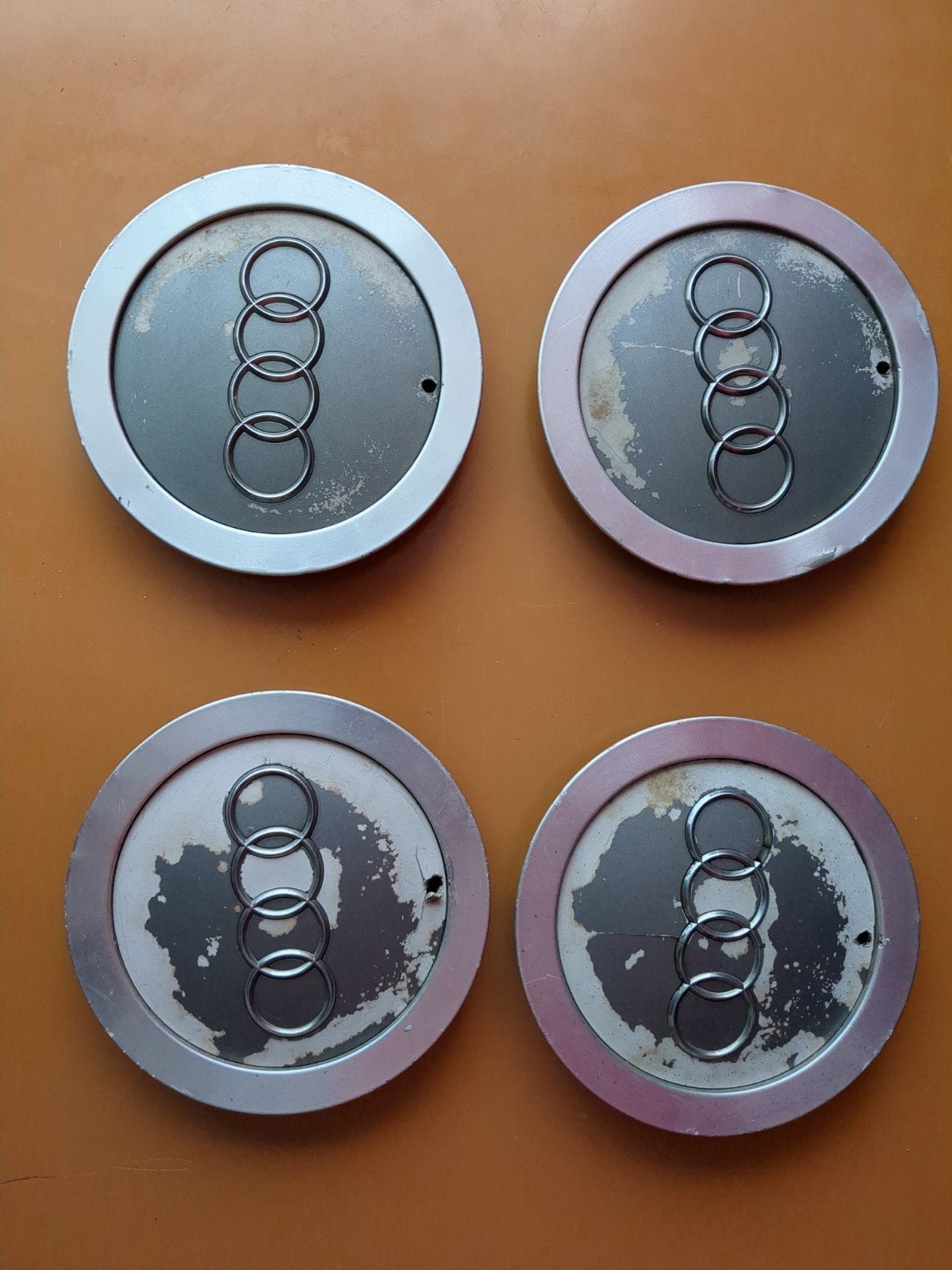 Set van 4 Audi Naafdoppen - Gebruikt, Ophalen of Verzenden