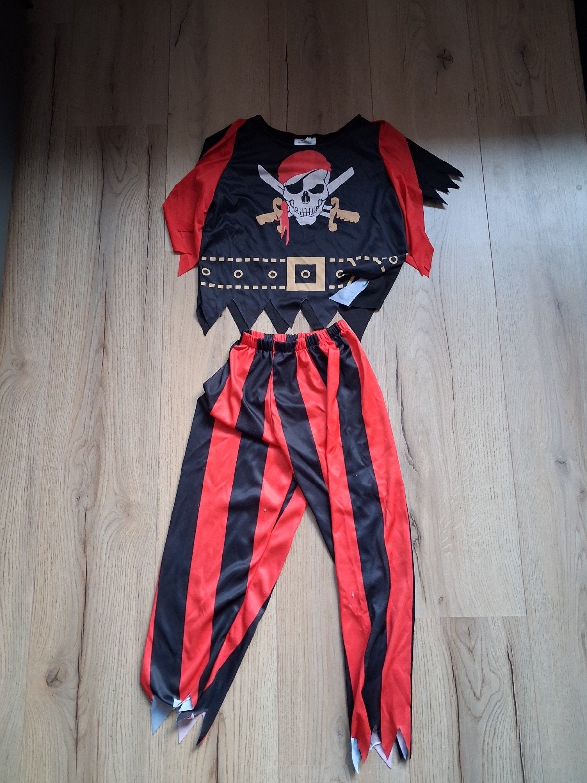 te koop piraten en spider man pak, Ophalen of Verzenden, Jongen