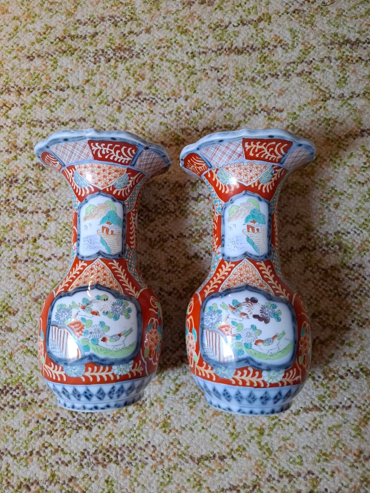Set van 2 Imari-stijl vazen., Ophalen