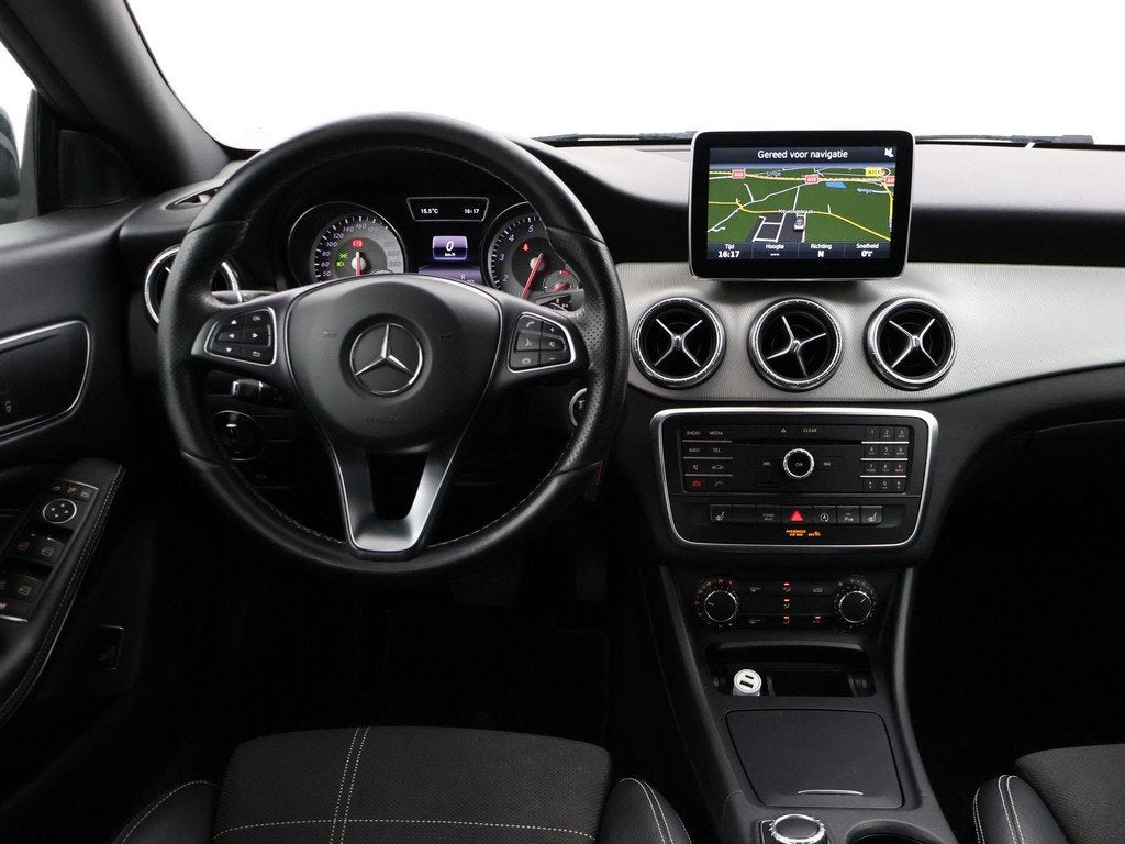 Mercedes-Benz CLA-klasse Shooting Brake 180 URBAN AUT. + 18, CLA, 730 kg, Gebruikt, Euro 6