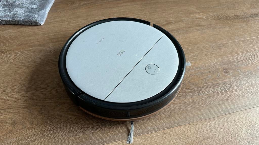 AEG robotstofzuiger, model  AR61UD1UG, Witgoed en Apparatuur, Stofzuigers, Gebruikt, Ophalen of Verzenden, Robotstofzuiger, Minder dan 1200 watt