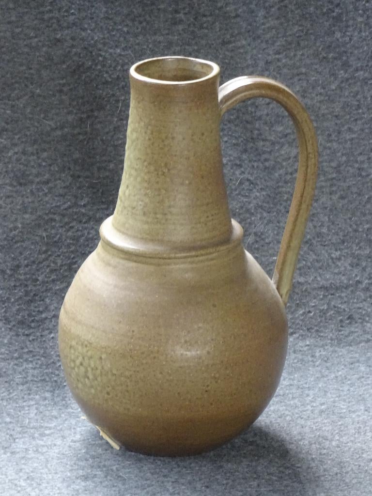 Keramische kruik met oor, handgedraaid., Overige kleuren, Aardewerk of Porselein, Ophalen of Verzenden, Zo goed als nieuw