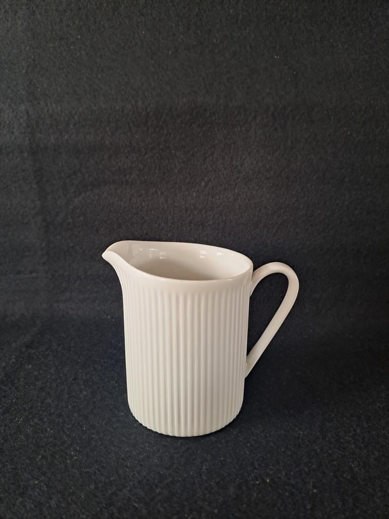 Wit porseleinen melkkannetje, Arzberg Cannelee (1), Huis en Inrichting, Keuken | Servies, Overige typen, Ophalen of Verzenden