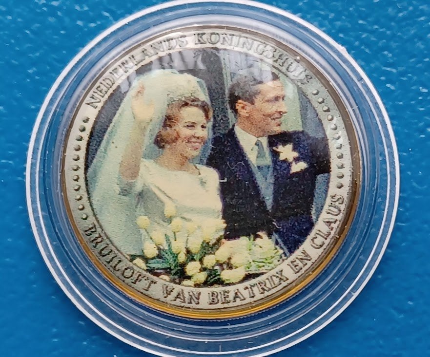 2 euro Bruiloft Beatrix en Claus 10 maart 1966 - gekleurd, Verzenden, Overige landen, 2 euro, Setje