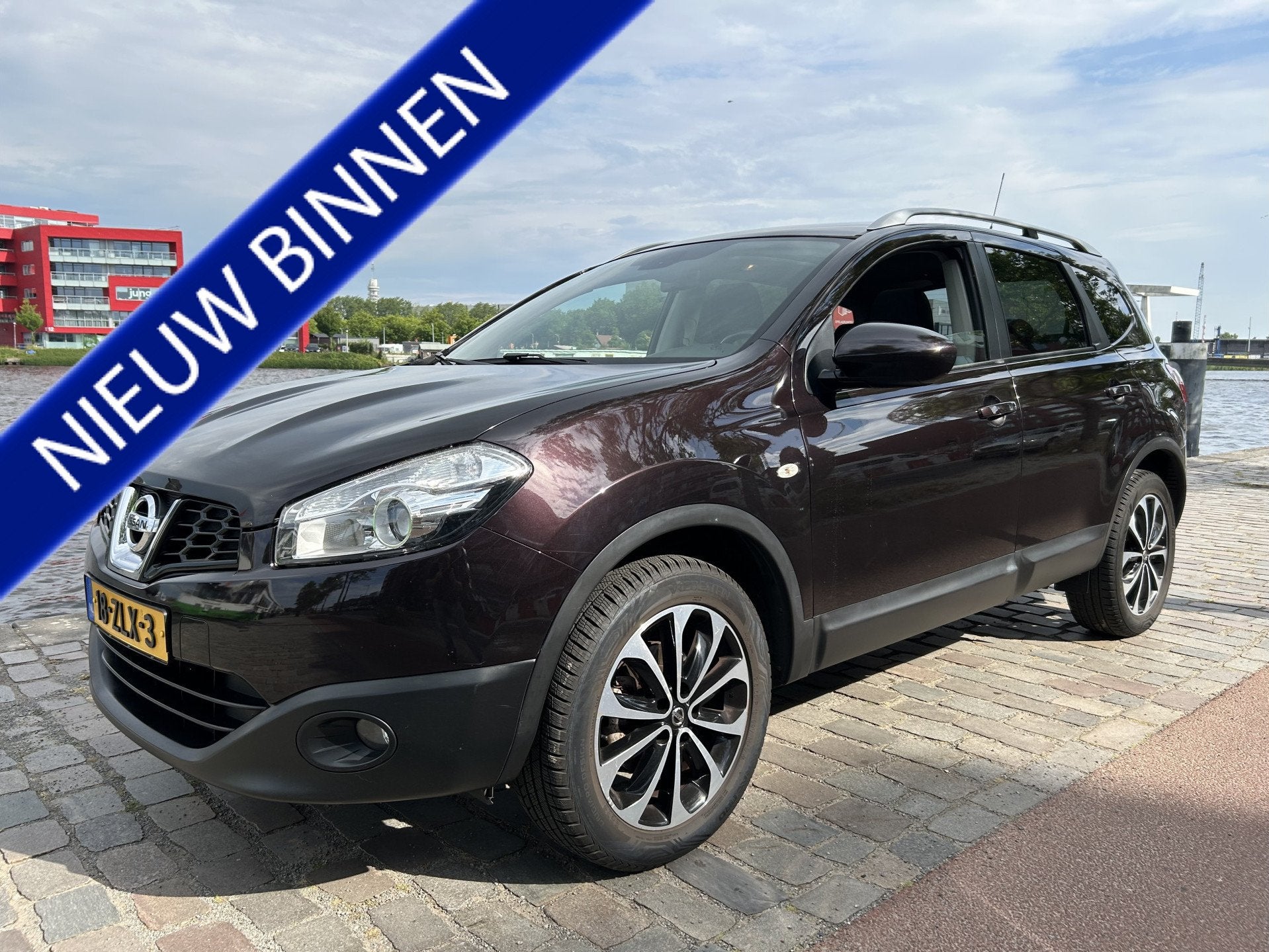 Nissan QASHQAI+2 1.6 Connect Edition 7-pers Airco Panodak Ca, Auto's, Nissan, Voorwielaandrijving, Euro 5, Stof, Zwart