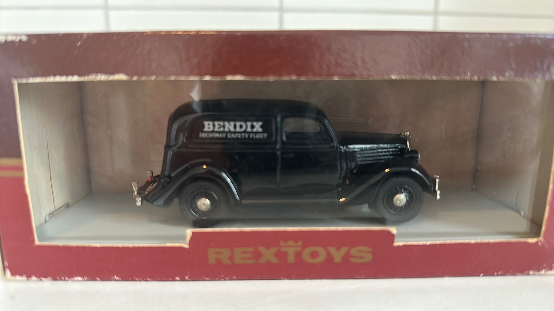Rextoys Ford sedan delivery Bendix, Ophalen, Auto, Overige merken