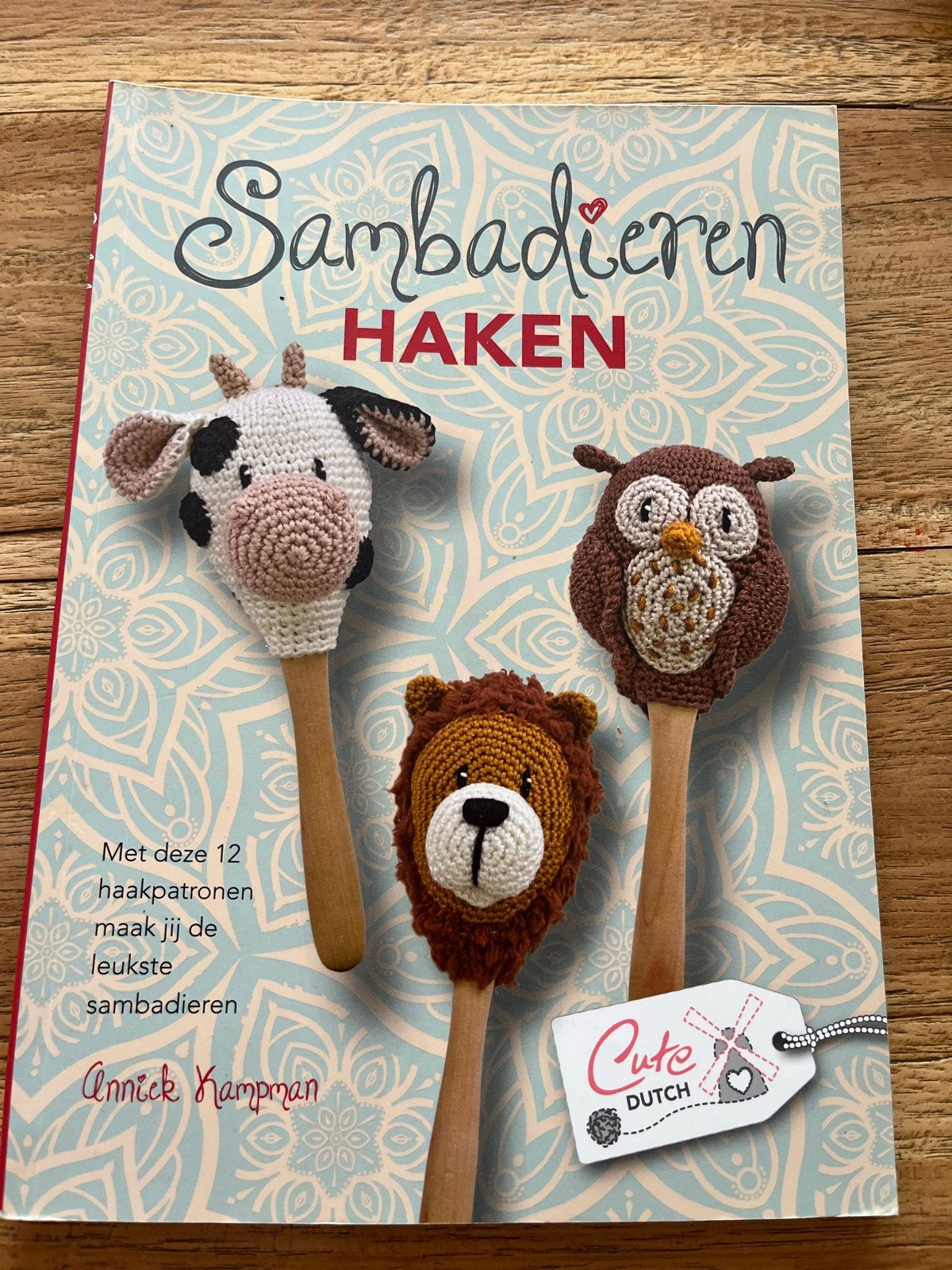 Sambadieren Haken - Annick Kampman (Haakpatronen), Ophalen of Verzenden, Zo goed als nieuw, Haken, Patroon of Boek