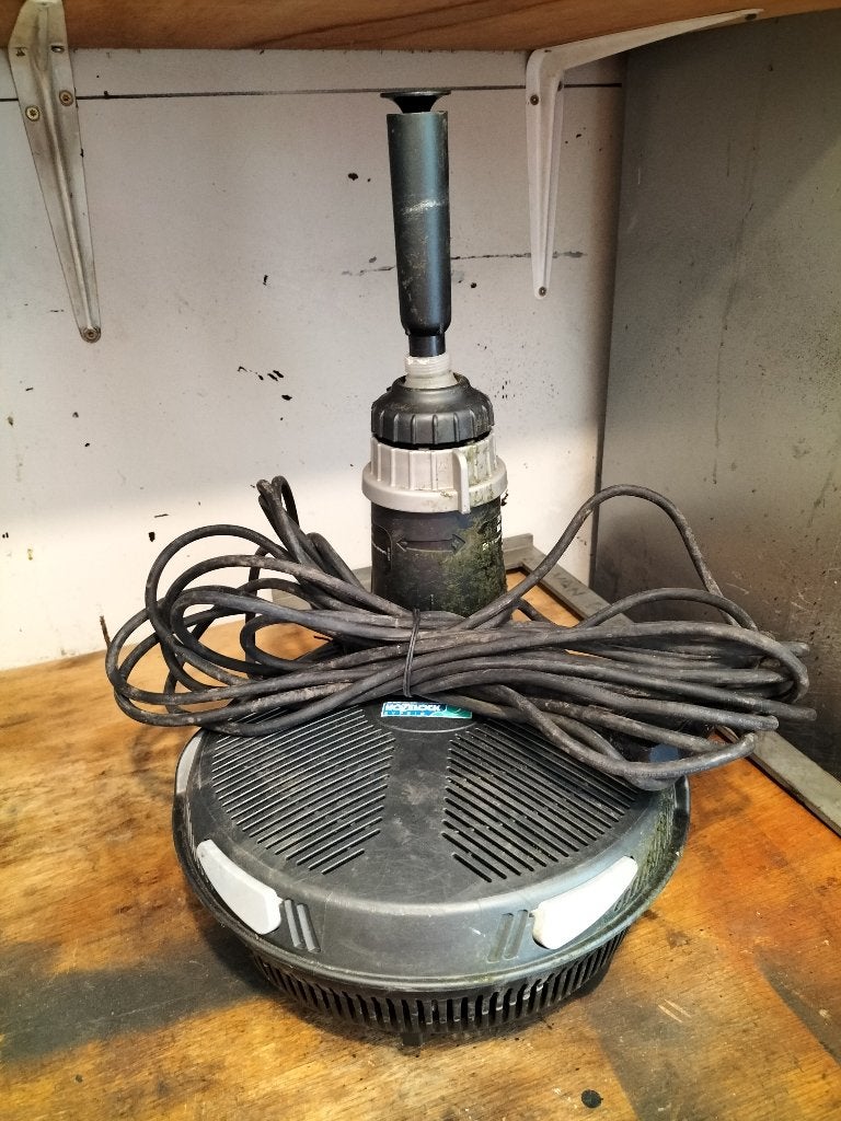 Vijverpomp Hozelock 3000 met UV, Ophalen, Zo goed als nieuw, Vijverpomp