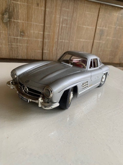 Mercedes 300 SL "SilverWing", Verzenden, Zo goed als nieuw, Auto, Bburago