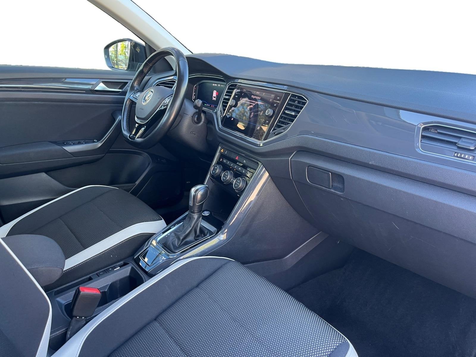 Volkswagen T-Roc 1.5 TSI Sport | Adaptieve Cruise Control |, Auto's, Volkswagen, 1254 kg, Stof, 4 cilinders, 150 pk