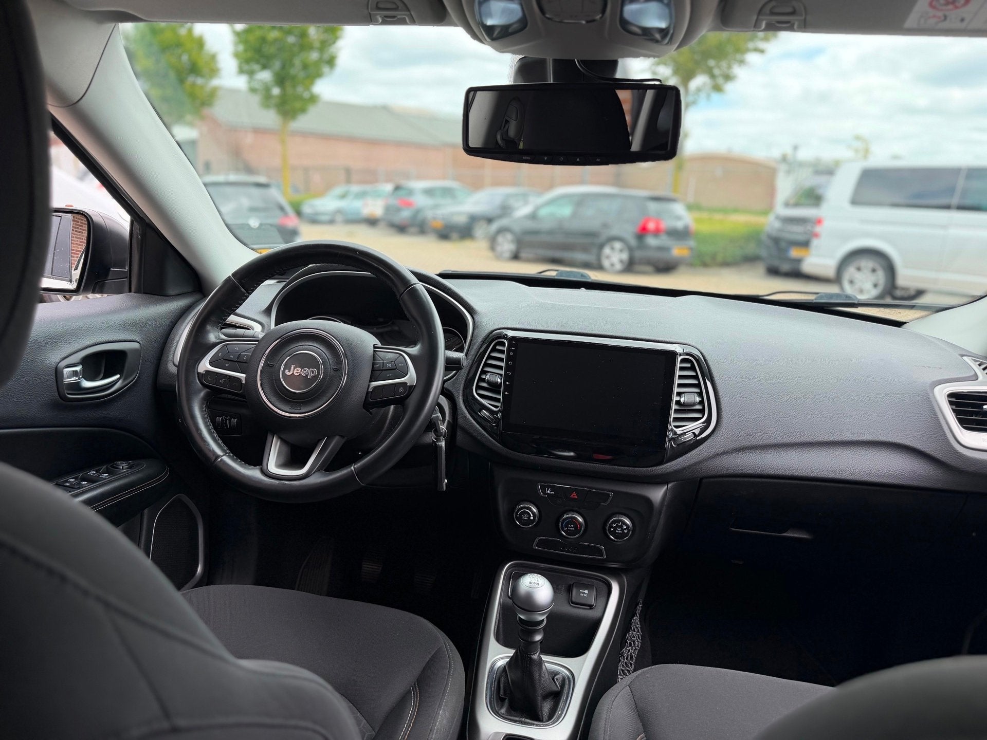 Jeep Compass 1.4 MultiAir Sport 140PK Airco Cruise Camera Na, Voorwielaandrijving, Gebruikt, 4 cilinders, Wit