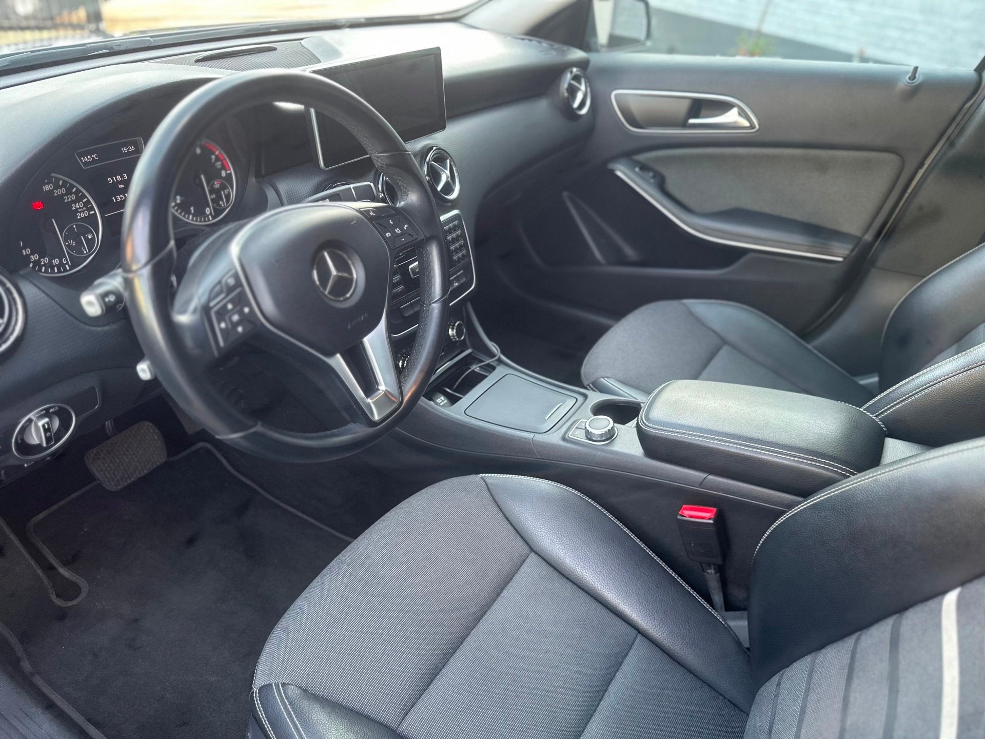 Mercedes-Benz A-klasse 180 | CAMERA | AUTOMAAT | ORIGINEEL N, Stof, 4 cilinders, 122 pk, 19 km/l