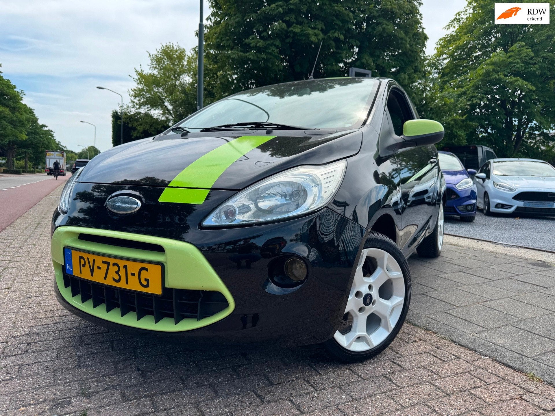 Ford Ka 1.2 Titanium A-C Elek Pakket Lmv Spoiler Nw Apk, Auto's, Voorwielaandrijving, Stof, Gebruikt, 4 cilinders