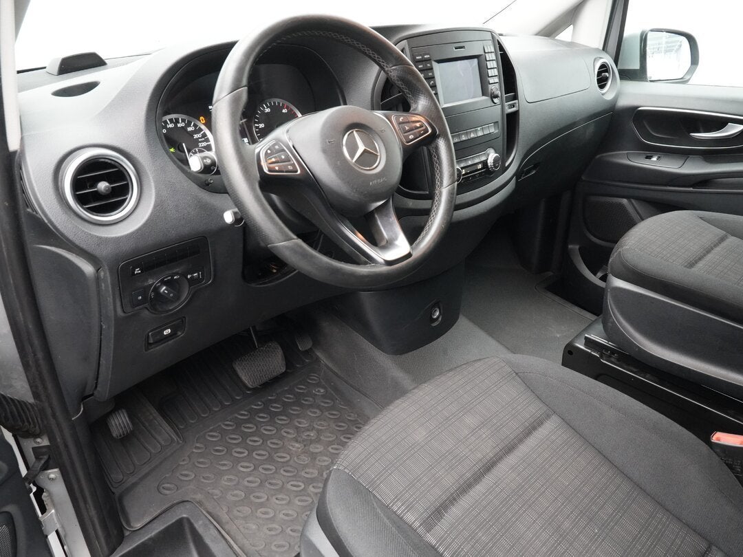 Mercedes Vito 114 Dubbele Cabine L2H1 Trekhaak Cruise Contro, Automaat, Euro 5, 136 pk, Gebruikt