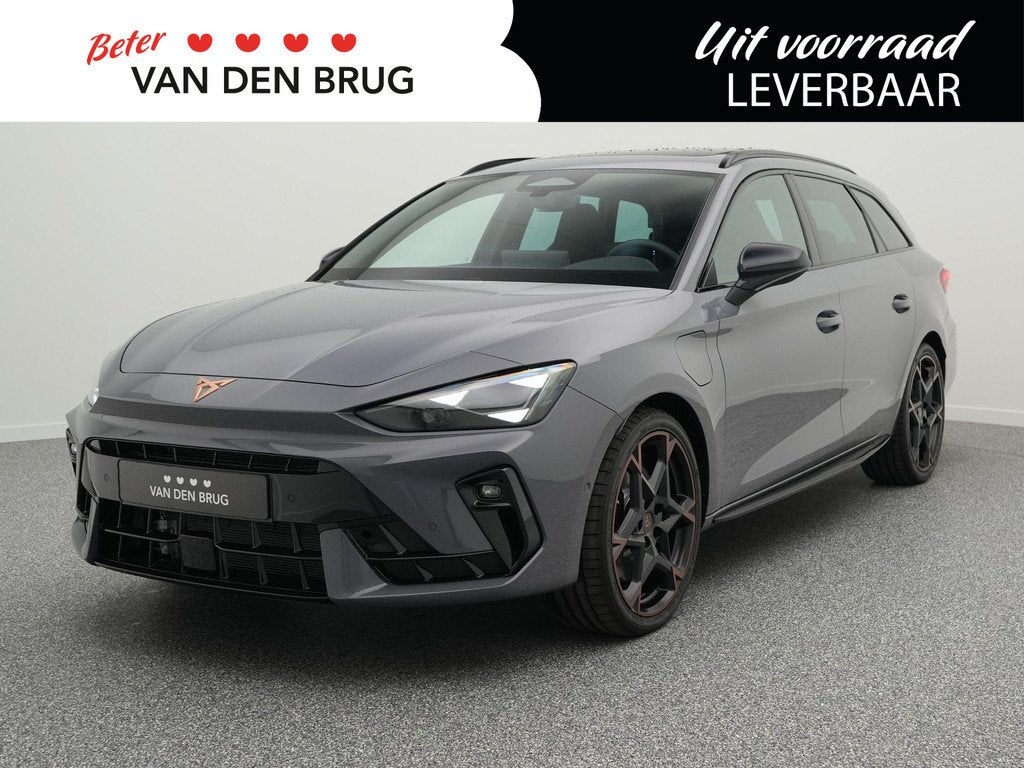 CUPRA Leon Sportstourer 1.5 TSI e-Hybrid VZ 272PK | Panorama, Auto's, Cupra, 1498 cc, 4 cilinders, Alcantara, 26 kWh