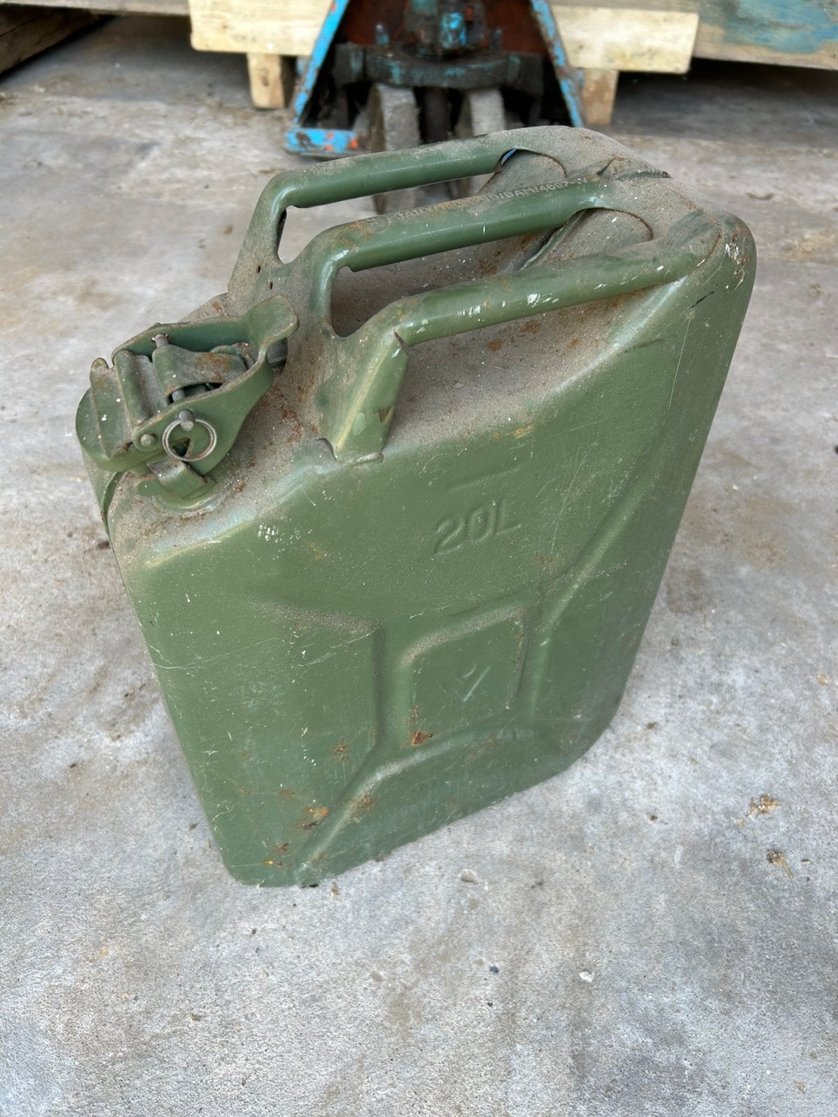 Stalen jarycan 20L leger groen, Ophalen