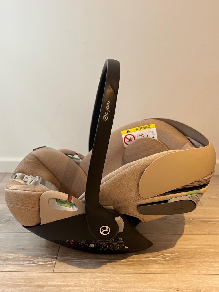 Maxi cosi, Kinderen en Baby's, Autostoeltjes, Ophalen, Autogordel, Zijbescherming, Zo goed als nieuw