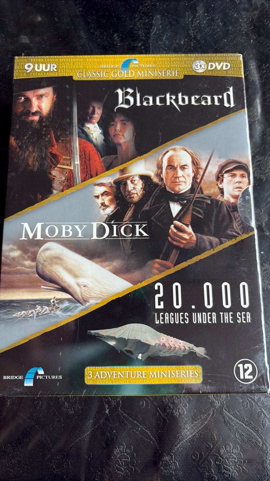 3 miniseries in 1 box Nieuw, Alle leeftijden, Ophalen of Verzenden, Nieuw in verpakking