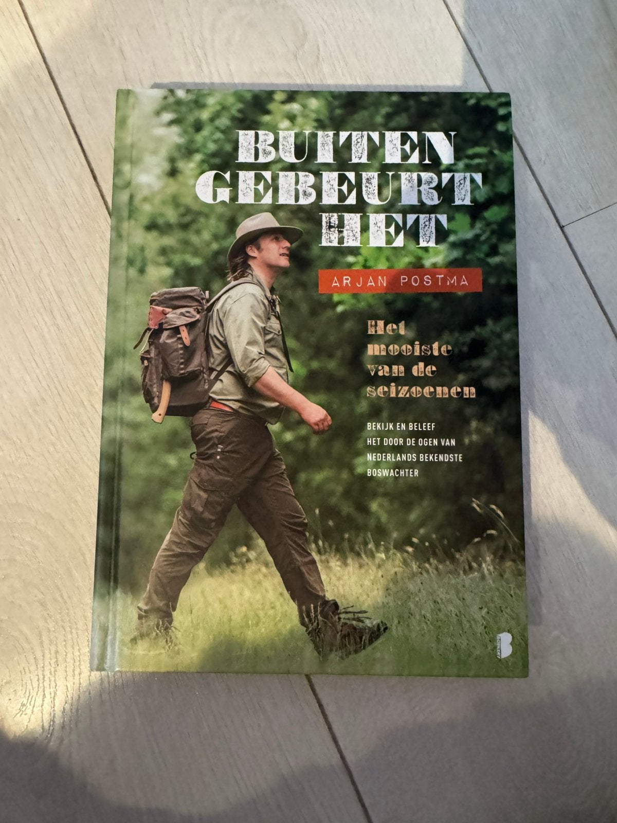 Arjan Postma - Buiten gebeurt het, Arjan Postma; Koen van Santvoord, Ophalen of Verzenden, Zo goed als nieuw, Natuur algemeen