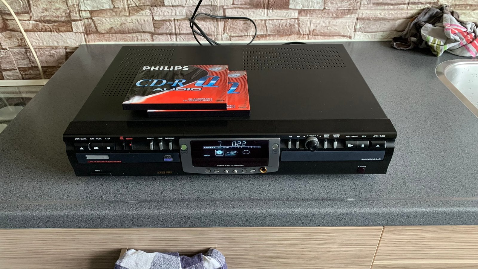 Philips CDR775 CD Recorder in zeer nette staat ..lees info., Ophalen, Gebruikt