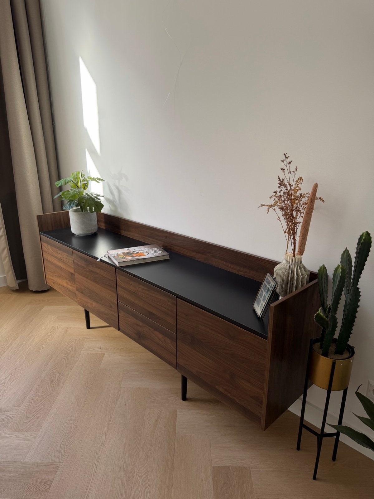 Stijlvol dressoir met lades en deuren - Zo goed als nieuw, Ophalen, Gebruikt, 200 cm of meer, Met lade(s)