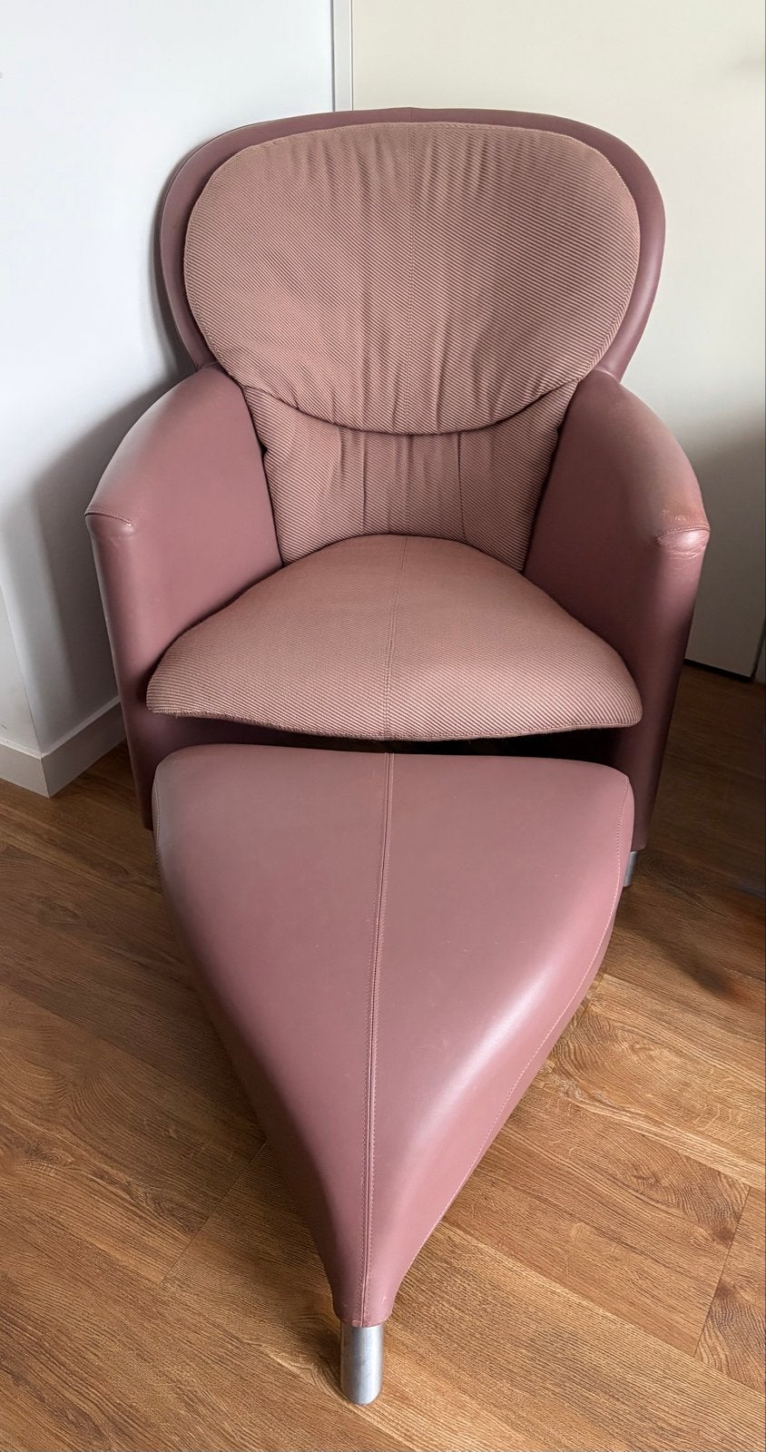 Leolux Excalibur fauteuil met hocker - leer en stof, Ophalen, Gebruikt, Leer, 75 tot 100 cm