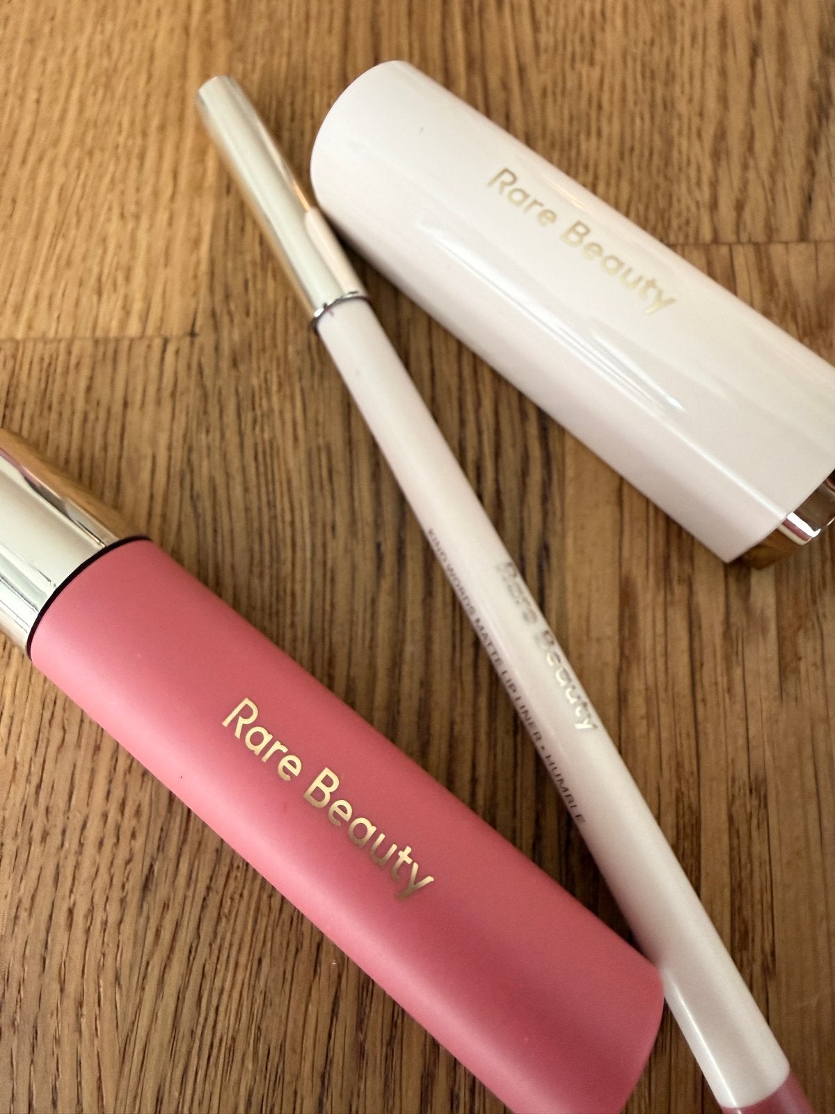 Rare Beauty Lip Set: Lip Oil, Matte Lipstick & Lip Liner, Gebruikt, Lippen, Ophalen of Verzenden, Make-up