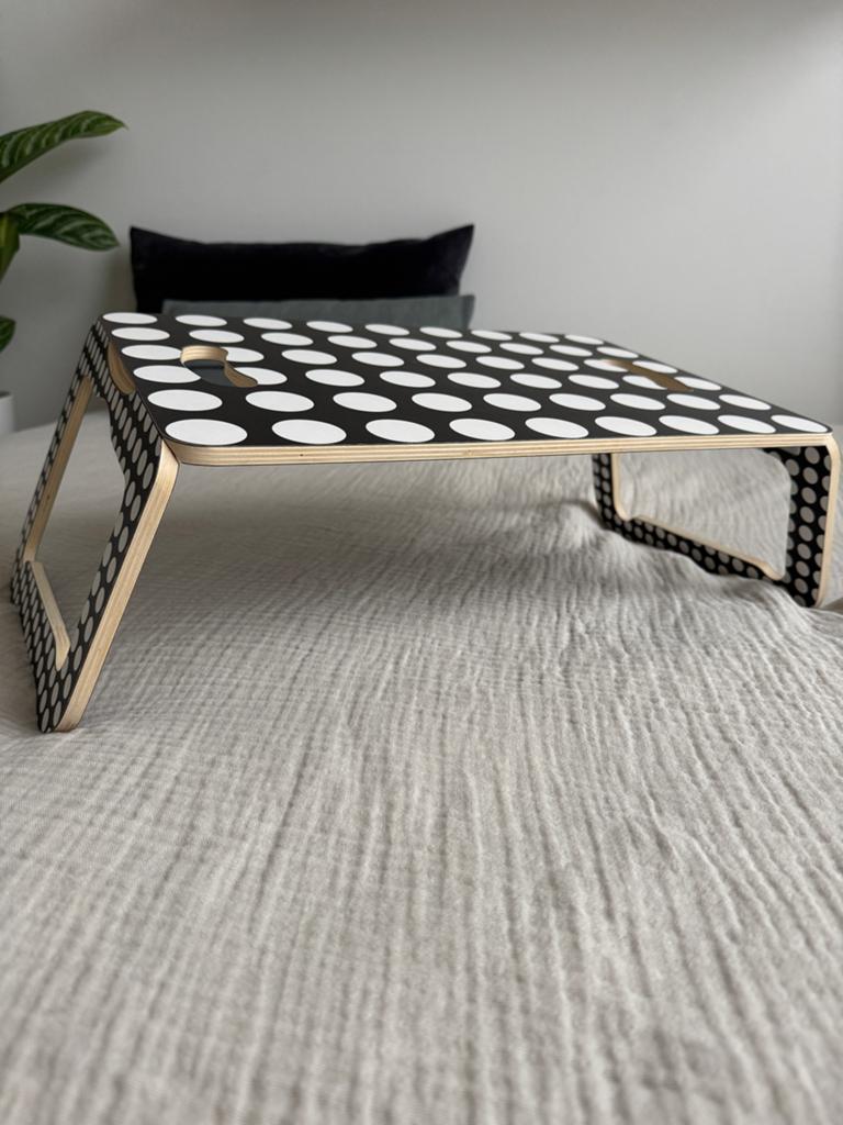 IKEA laptoptafel met stippenpatroon, Ophalen of Verzenden, Zo goed als nieuw