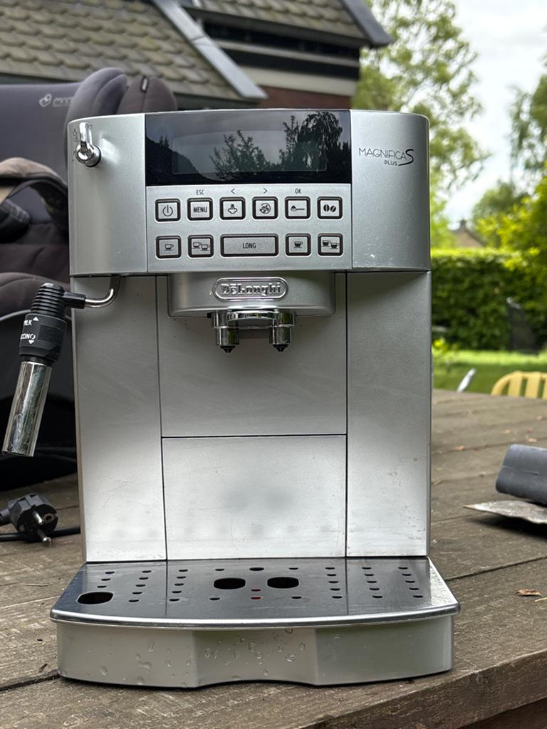 Delonghi Magnifica S Plus koffiemachine - gebruikt, Ophalen of Verzenden, Gebruikt, Koffiemachine, Koffiebonen