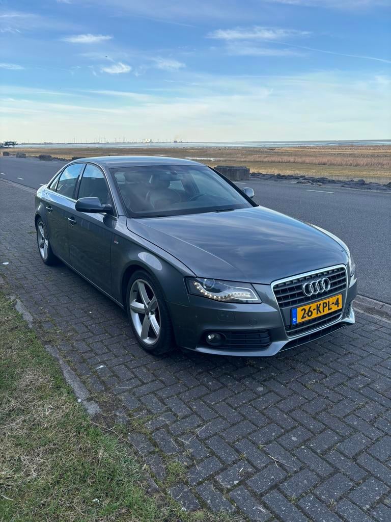 Audi A4 1.8TFSI S-Line, Auto's, Zwart, 4 cilinders, 75 €/maand, Handgeschakeld