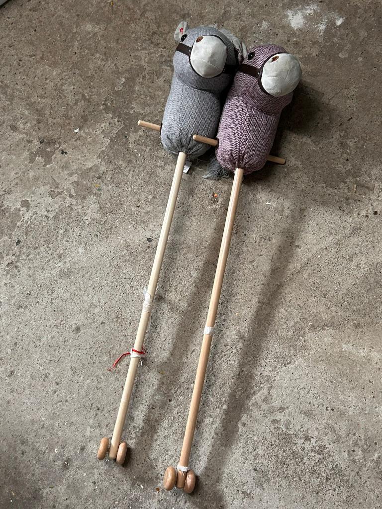 Hobby horse 2x, Ophalen, Zo goed als nieuw