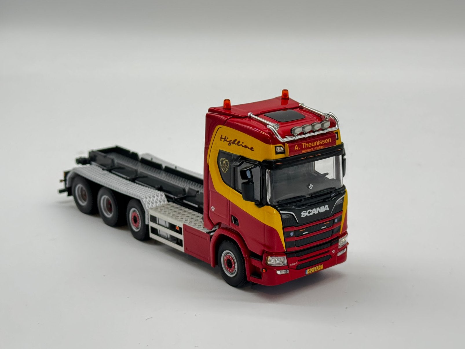 WSI SCANIA R HIGHLINE THEUNISSEN 8x4 container