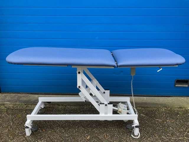 nette behandelbank huisarts HAP dokter smal nieuwe bekleding