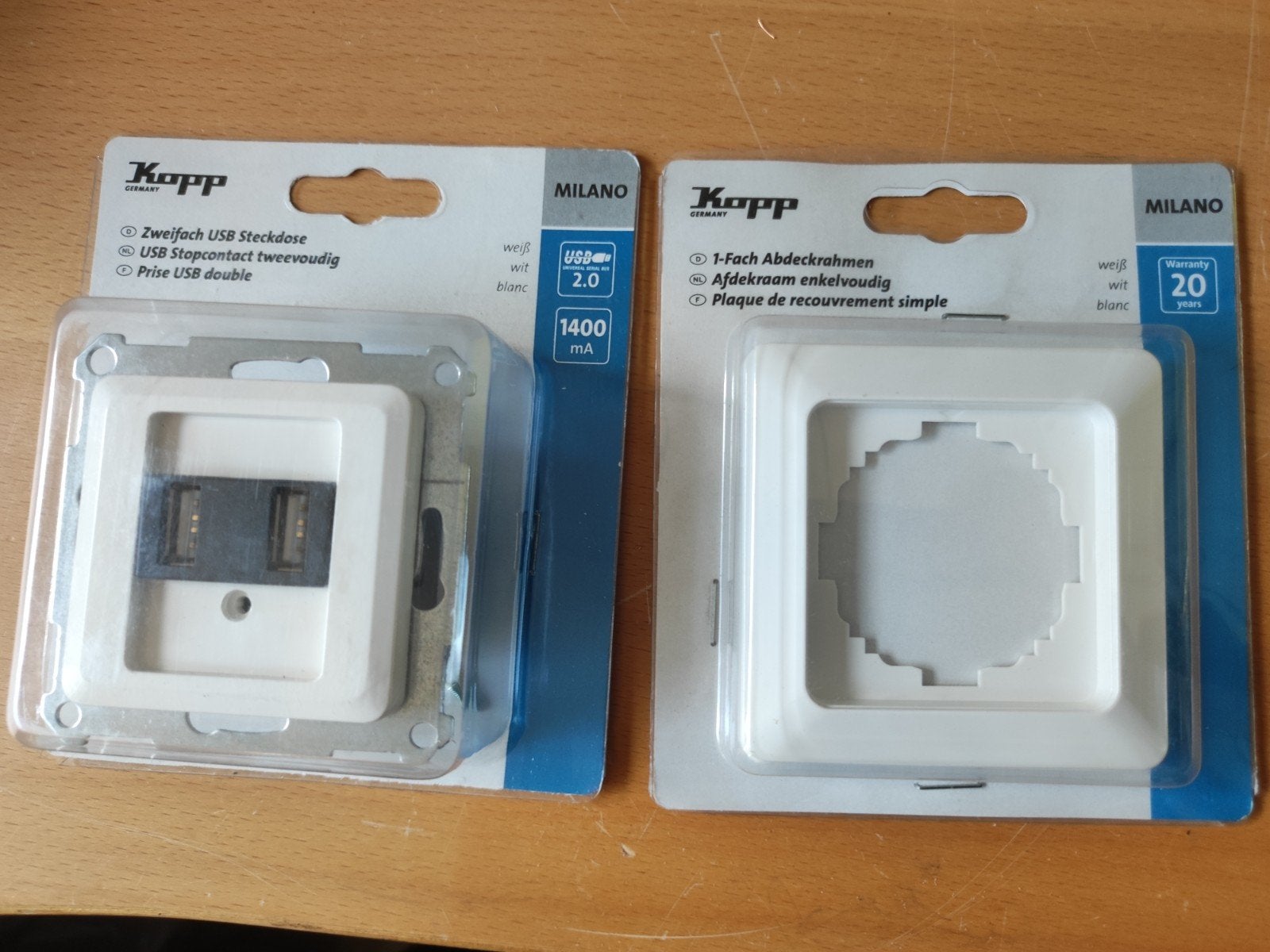 Kopp USB stopcontact tweevoudig met afdekraam, Ophalen of Verzenden, Nieuw, Overige merken, Overige typen