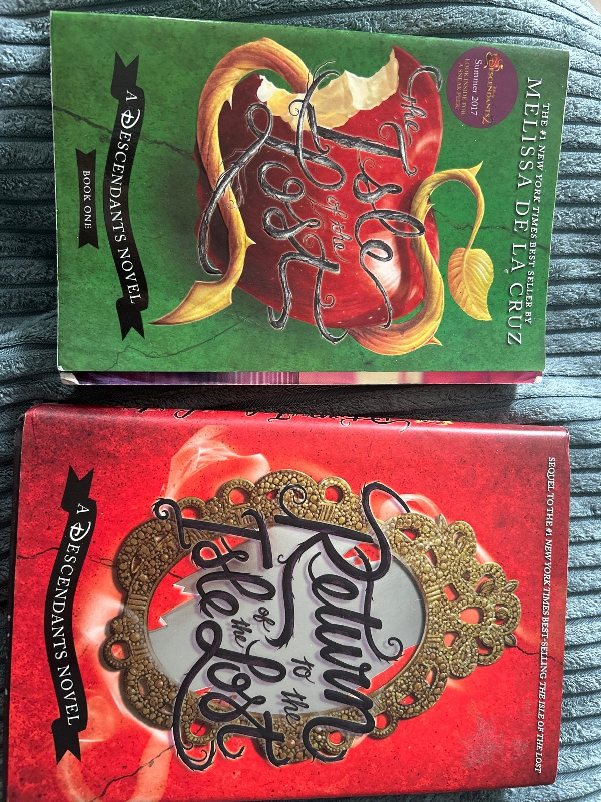 Disney Descendants Boeken: The Isle of the Lost & Return, Ophalen of Verzenden, Gelezen