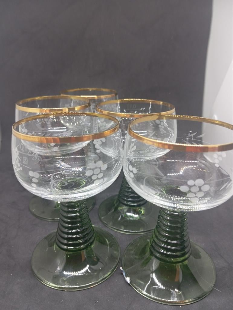 5 Rijnwijnglazen / Römer met gouden rand en druivenmotief, Ophalen of Verzenden