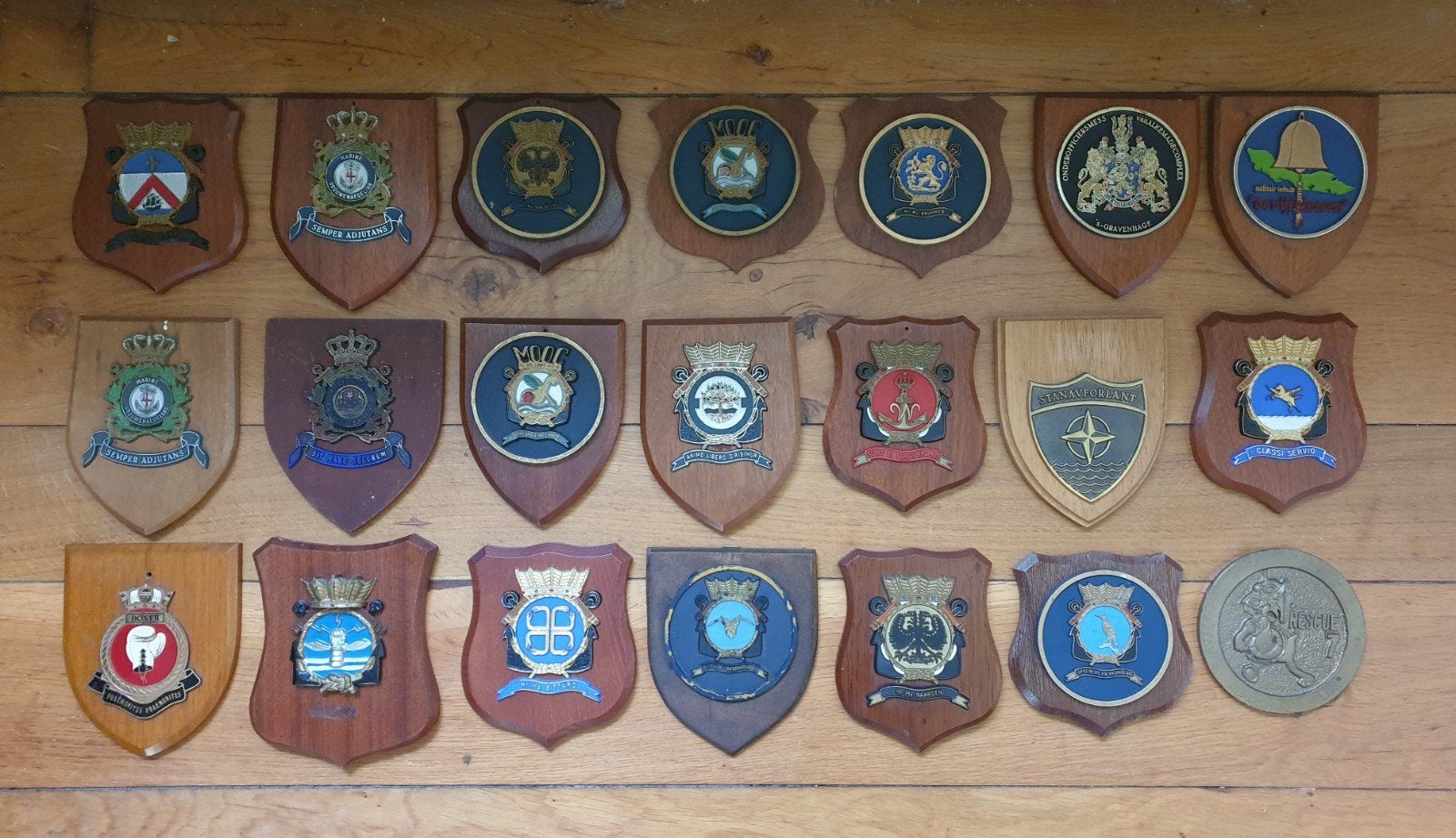 Wapenschilden  militaire wapenschildjes  emblemen, Verzamelen, Militaria | Algemeen, Ophalen of Verzenden, Landmacht, Overige gebieden