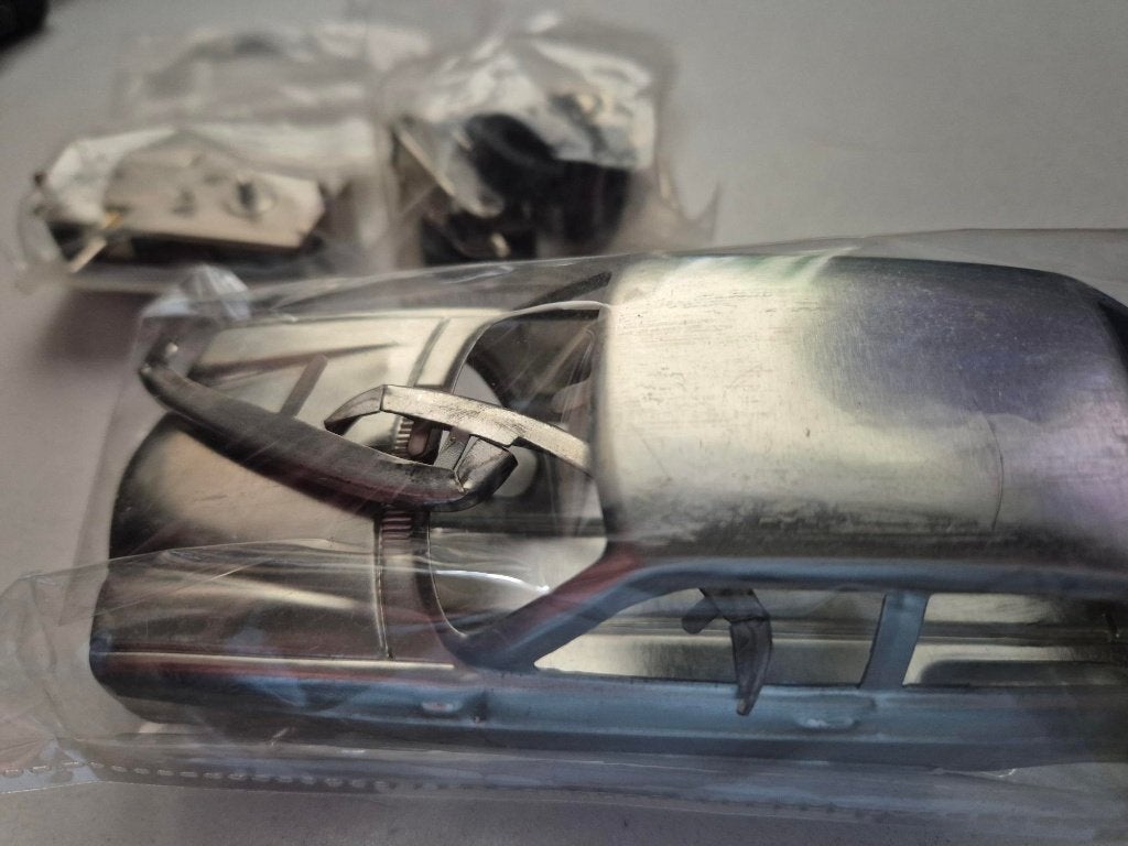 Volkswagen VW 411 - Modelbouwset Blik - 1:32, Hobby en Vrije tijd, Modelauto's | 1:32, Ophalen of Verzenden, Zo goed als nieuw