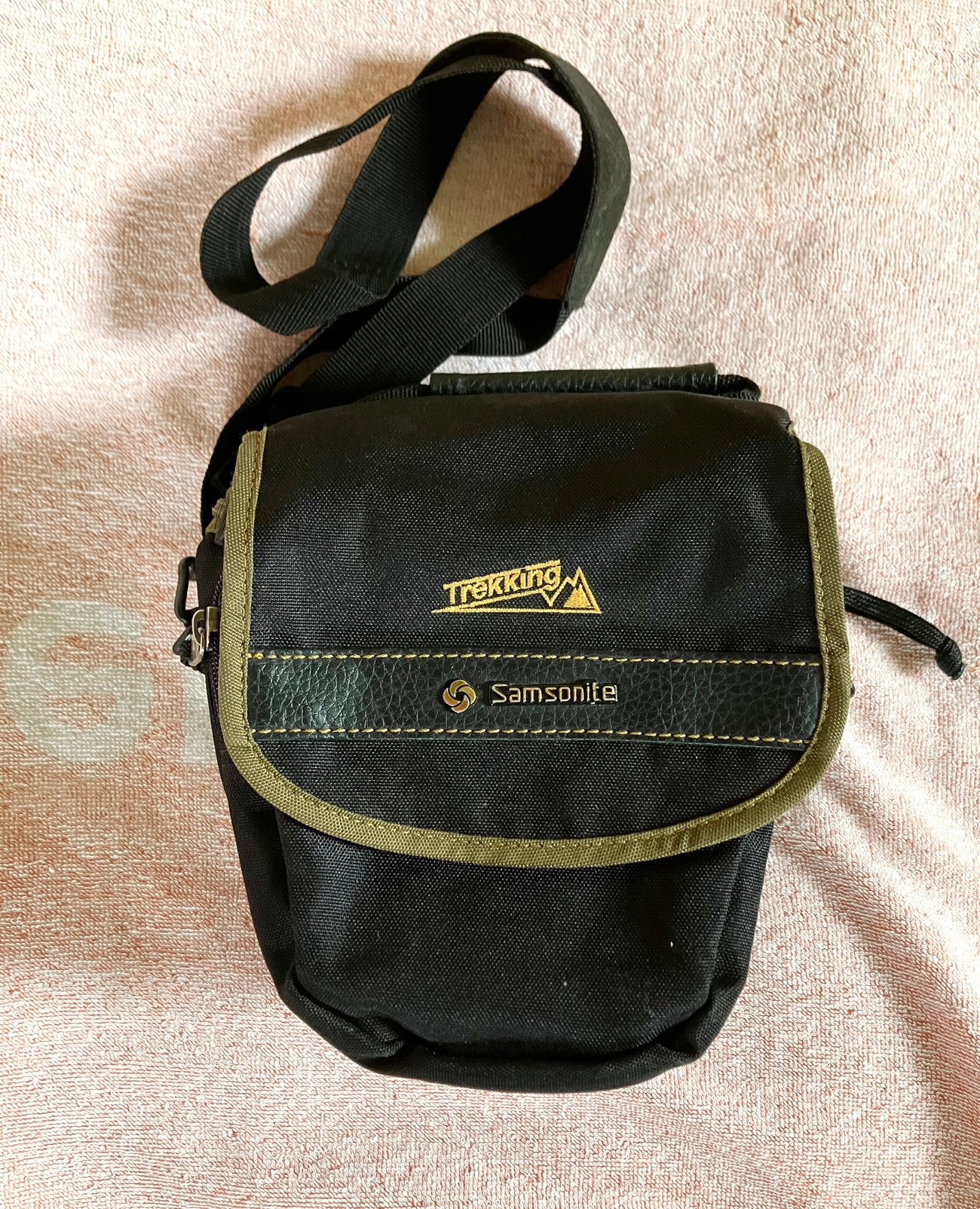 Samsonite Trekking Cameratas schoudertas tas fotocamera, Audio, Tv en Foto, Samsonite, Opbergvakken, Ophalen of Verzenden, Zo goed als nieuw