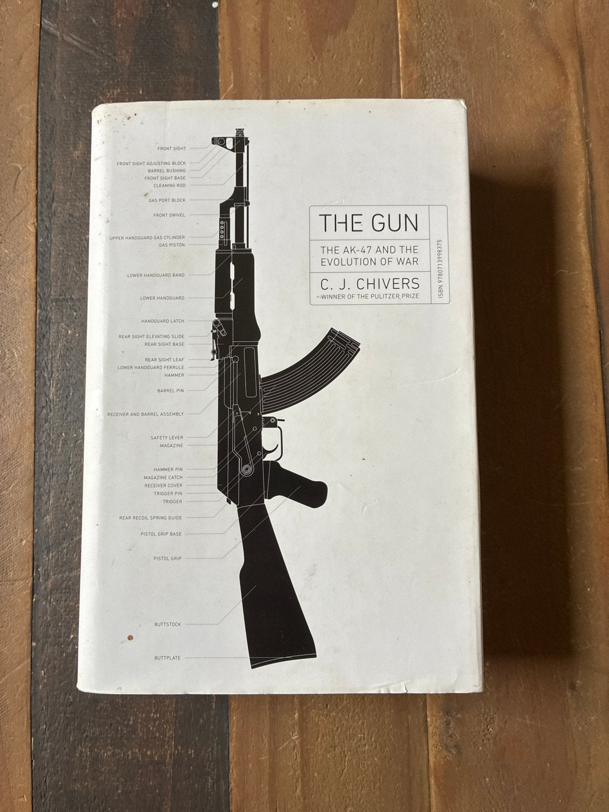The Gun: AK-47 en de evolutie van oorlogsvoering, Ophalen of Verzenden, 1945 tot heden, Gelezen, Overige onderwerpen