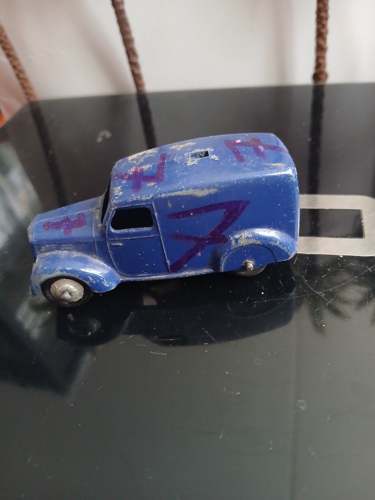 Oude Dilivery Van.  Dinky toys,  opknapper, Ophalen of Verzenden, Gebruikt, Auto, Dinky Toys