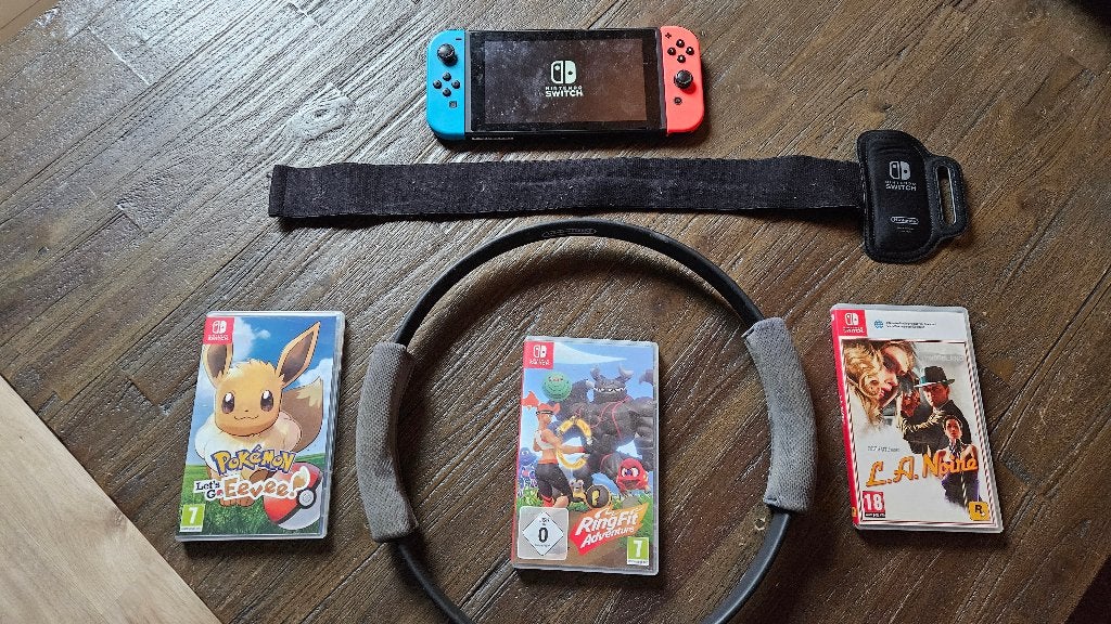 Nintendo Switch met 3 spellen, Ophalen, Switch Original, Met 3 controllers of meer, Gebruikt