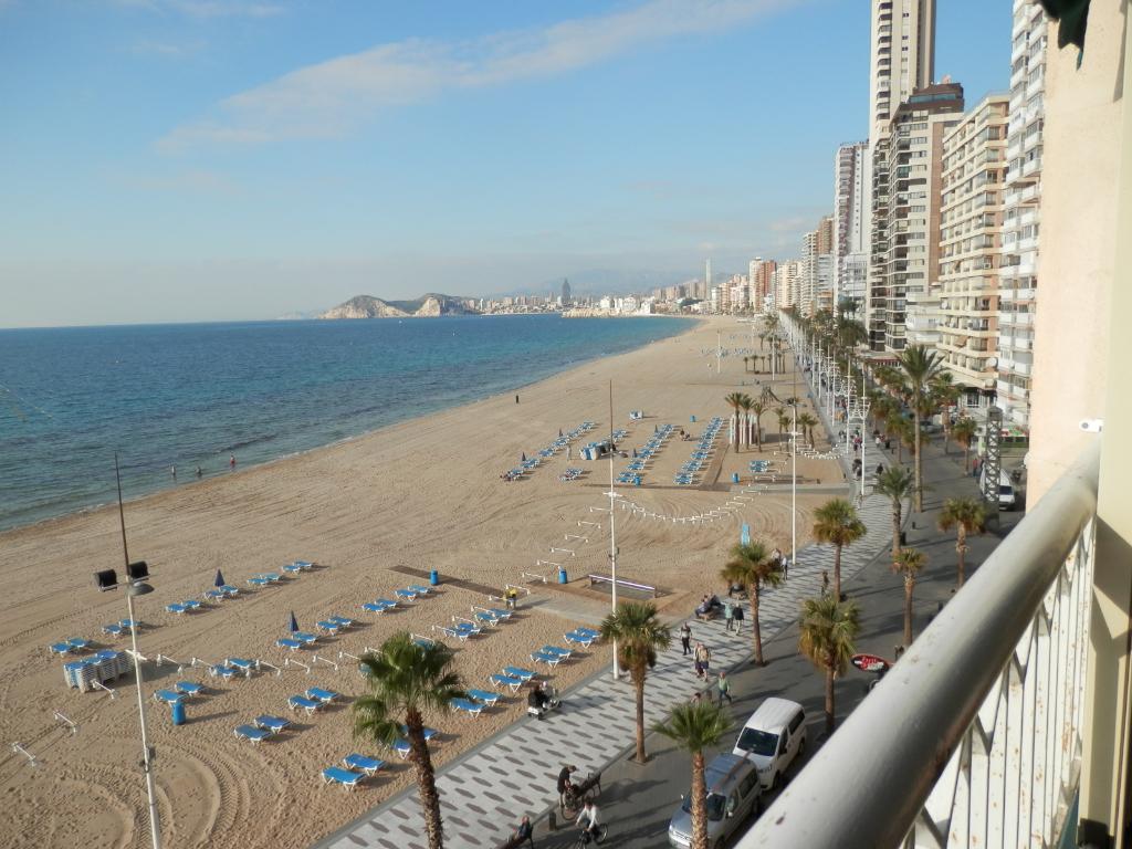 Aanbieding groot appartement Benidorm Spanje sep 2026, Vakantie, 4 of meer slaapkamers, Costa Blanca, Appartement, Stad