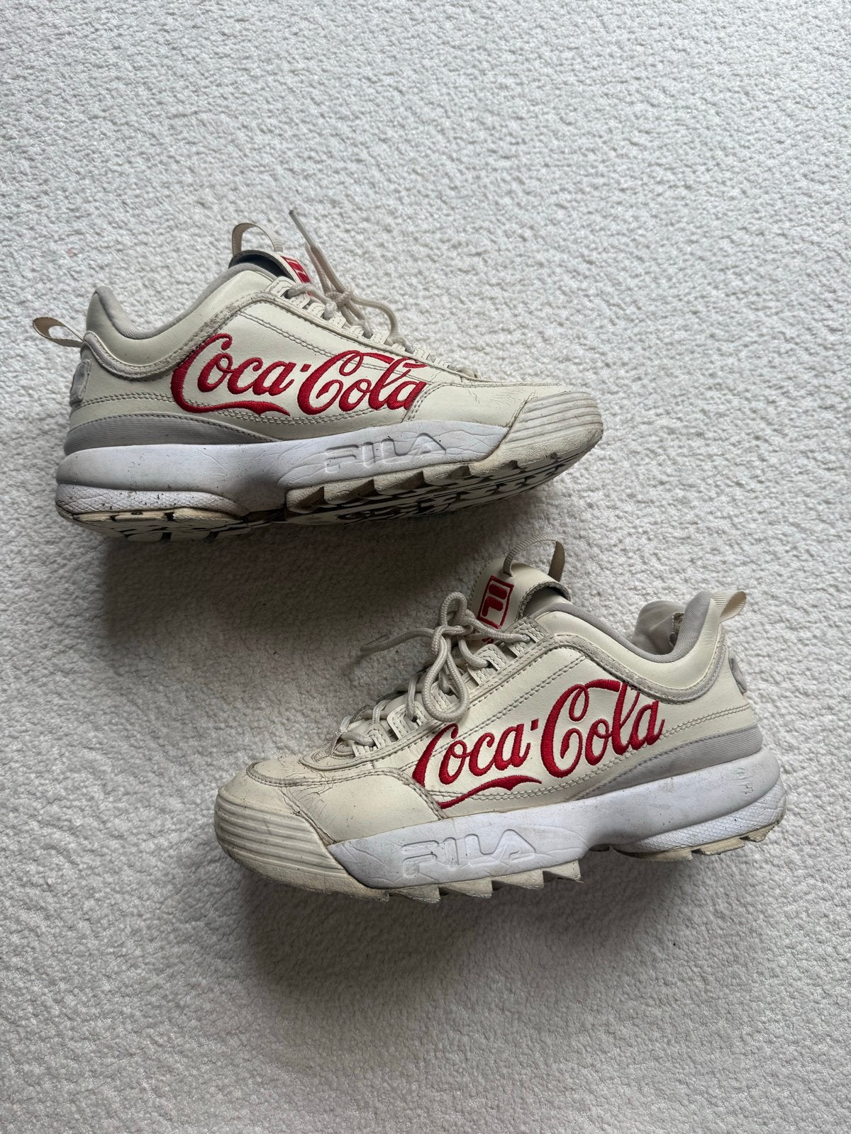 Fila Coca Cola sneakers dames maat 38.5 - reparatie nodig, Ophalen of Verzenden, Gedragen, Wit, Sneakers of Gympen