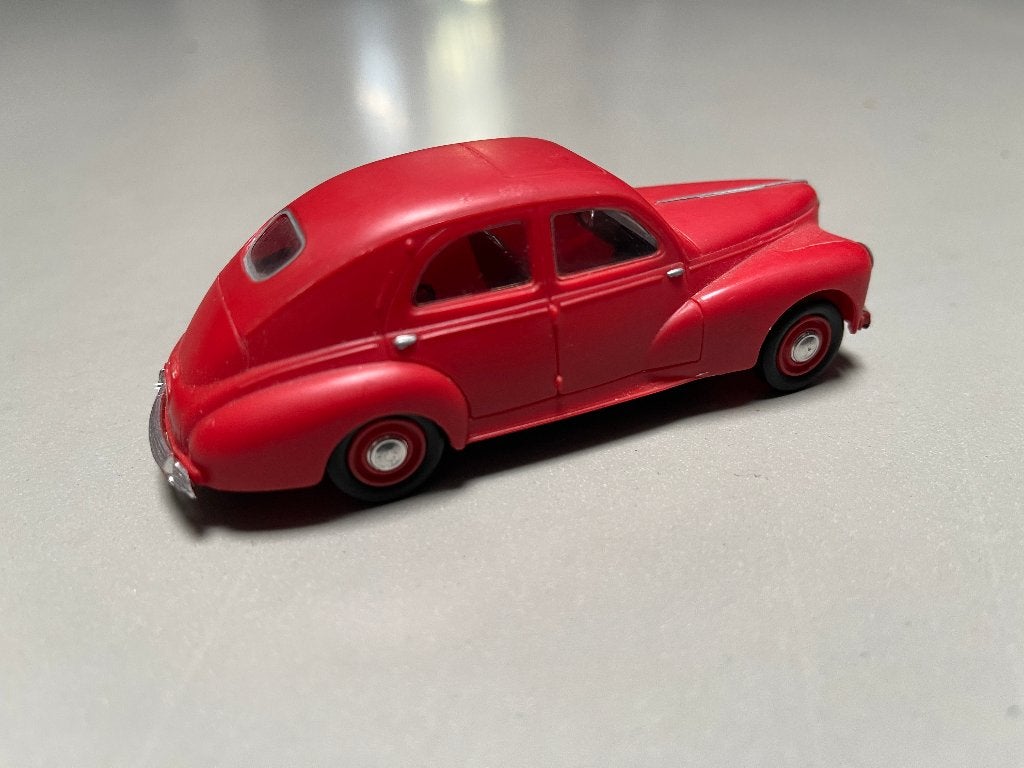 Peugeot 203 (merkloos) vijftig. schaal 1:43, Ophalen of Verzenden, Zo goed als nieuw, Auto, Overige merken