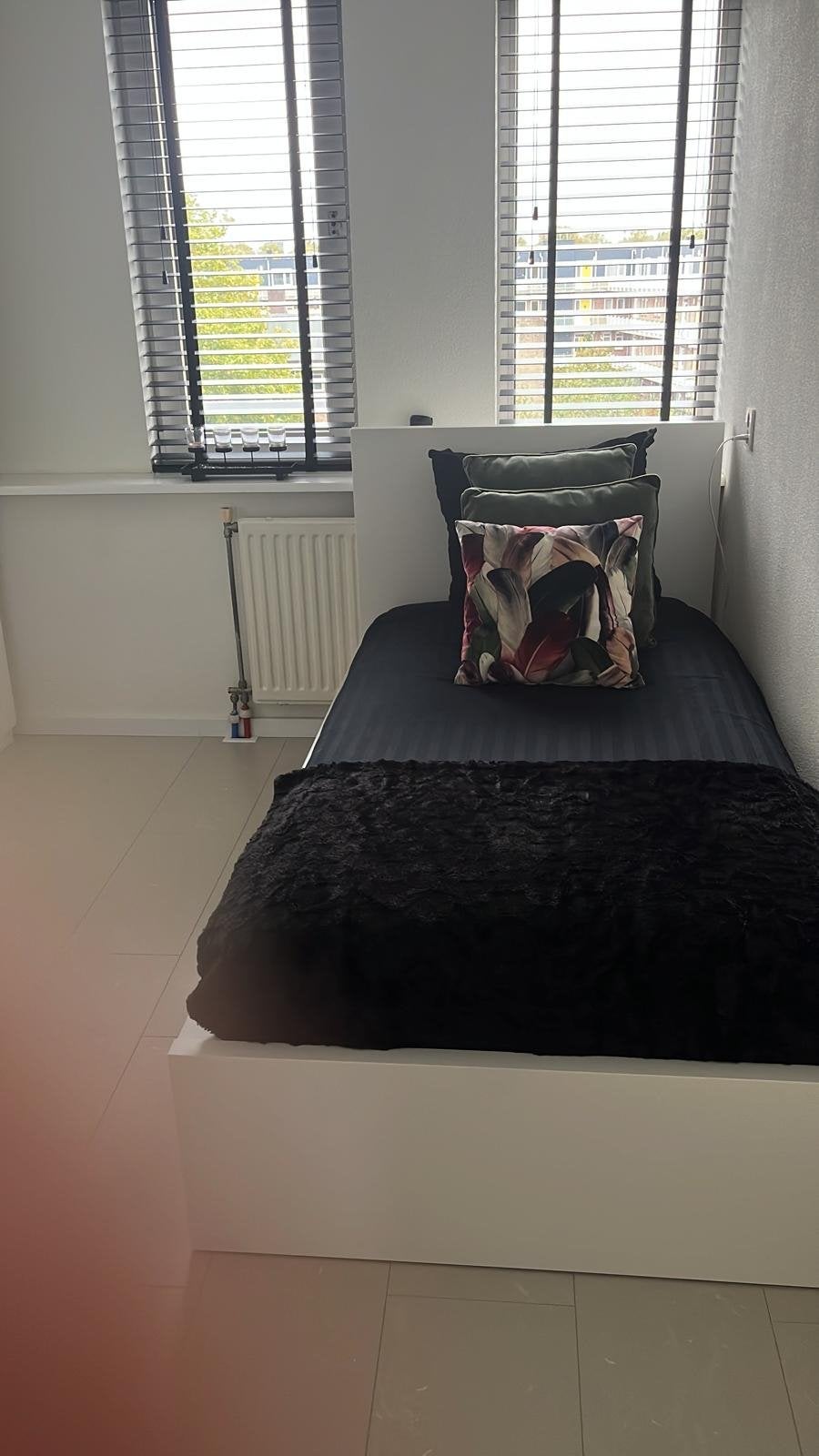 Ikea eenpersoonsbed met opbergruimte, Huis en Inrichting, Ophalen, Gebruikt, 90 cm, Eenpersoons