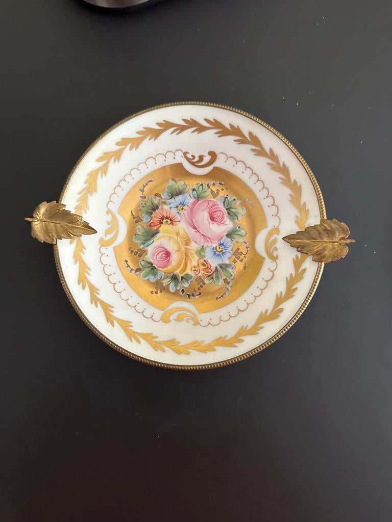 Antieke Limoges Porseleinen schaaltje met Bronzen Handvatten, Antiek en Kunst, Antiek | Porselein, Ophalen of Verzenden